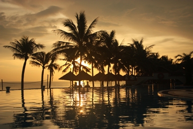 Featured is a photo of a beautiful and luxurious beach resort at Hoi An, Vietnam taken by Dutch graphic designer Timo Balk who is currently living in Melbourne, Australia.